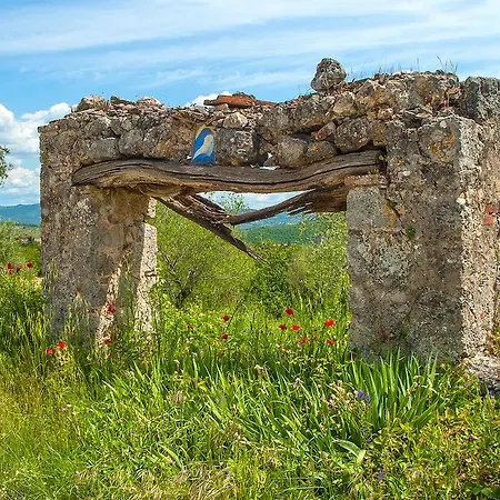 Torre Della Chiocciola Bed & Breakfast Monteriggioni