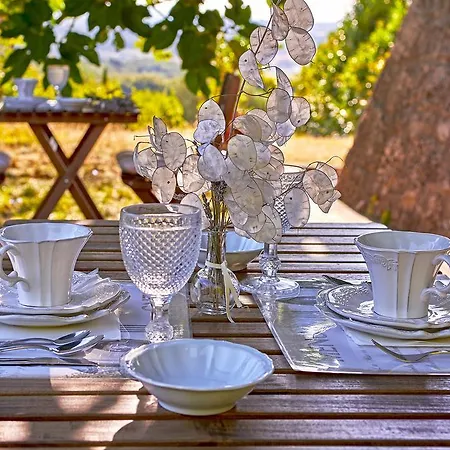 Torre Della Chiocciola Bed & Breakfast Monteriggioni